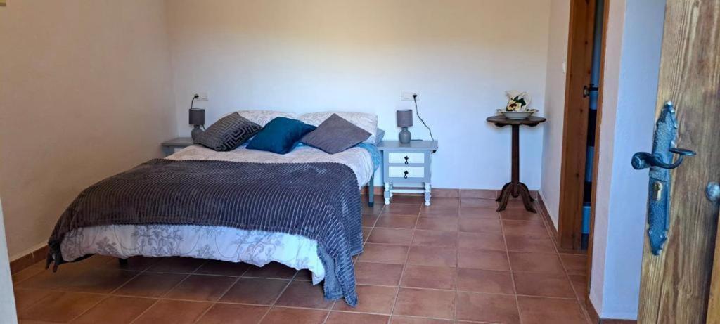Peace And Tranquility At Montana Retreat Apartment Alora Room photo